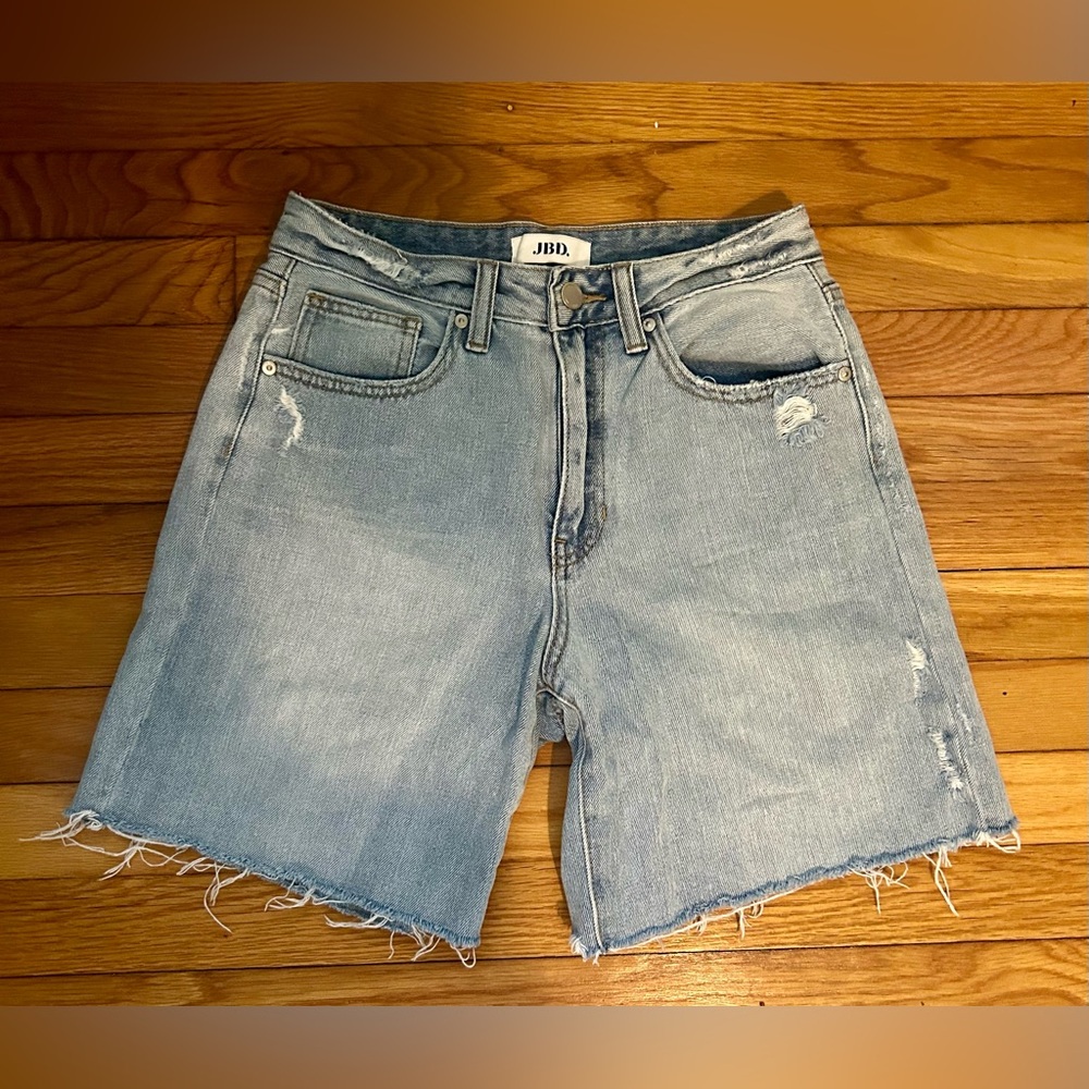 JBD “Just Black Denim” Light Blue Distressed Shorts Size Small
